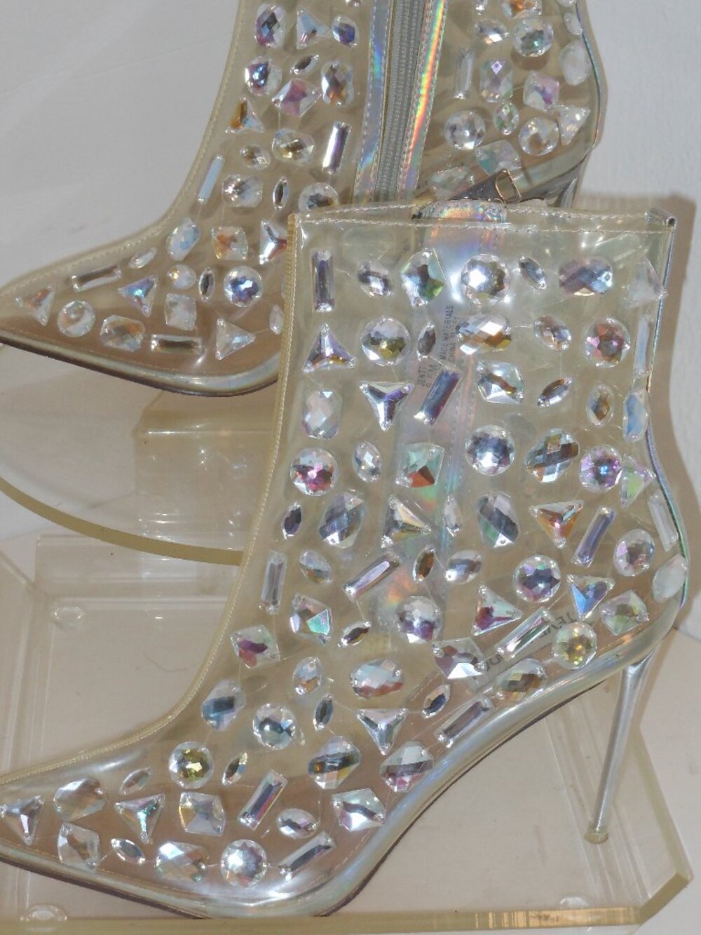 STEVE MADDEN RHINESTONE POINTED TOE ANKLE BOOTS SIZE 8.5 MEIDUM